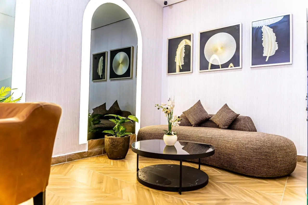 Hotel Les Ambassadeurs Καζαμπλάνκα 4*,